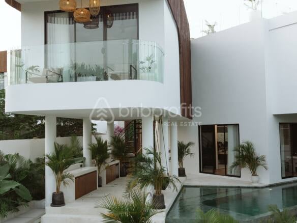 Amazing Luxury River House with Ocean View in Pererenan