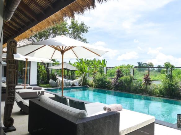 Beautiful Traditional Balinese Design 4 Bedroom Villa in Tumbak Bayuh