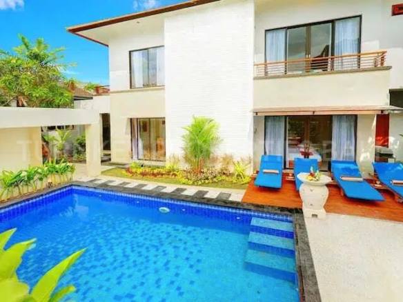 Freehold Charming 5 Bedrooms Villa in Petitenget