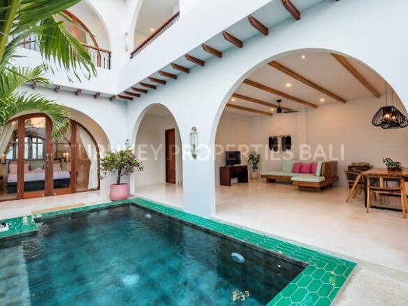 Cozy and Esthetic Decorated Villa Near to The Pererenan Famous Vibes