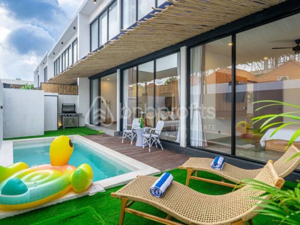Brand New Modern Villa Design With 3 Bedrooms In Umalas