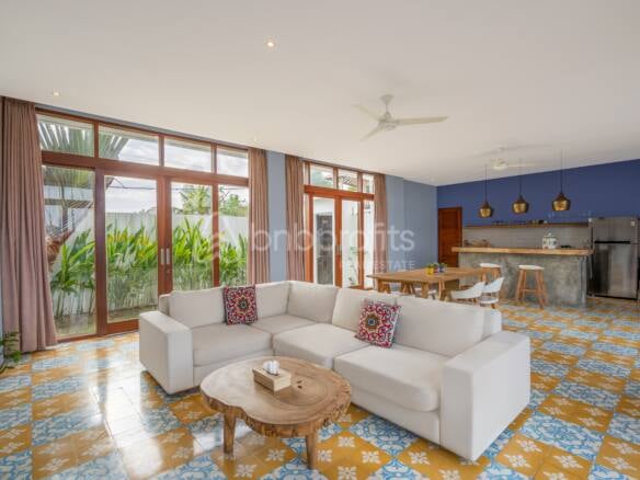 Stunning Two Bedroom Villa in Berawa For Yearly Rental