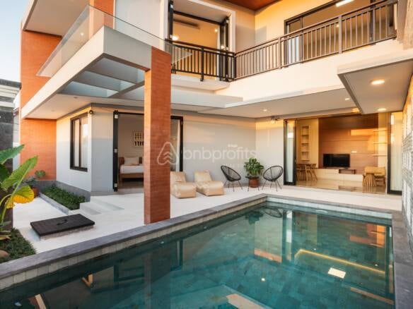 Brand New Yearly Rental; Luxury Bali Villa with Stunning Rice Field Views in Canggu - Padonan