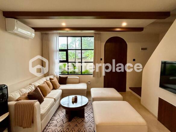 Enchanting Leasehold Townhouse in Bali's Munggu - Seseh Area