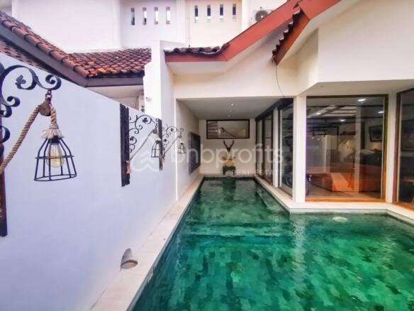 Seminyak's Finest: Elegant 5-Bedroom Yearly rental Villa Perfect for Bali Real Estate Investment