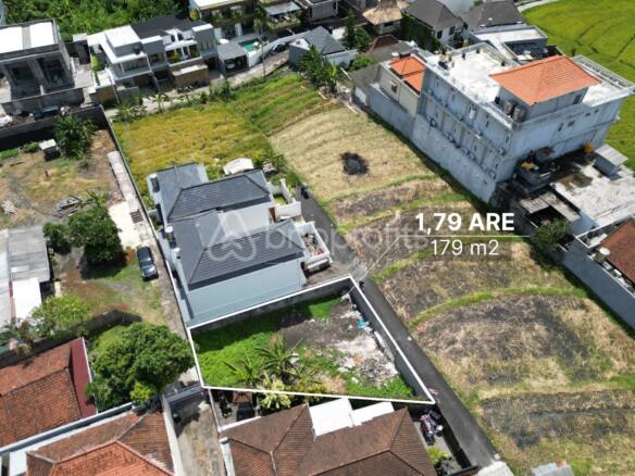 Discover Tranquil Living: Prime 179 Sqm Land Plot in Padonan - Canggu for Sale Leasehold