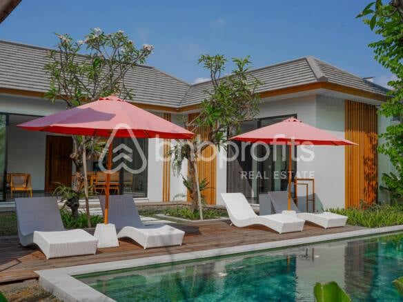 Contemporary Elegance in Babakan - Exceptional 4-Bedroom Villa with Pool