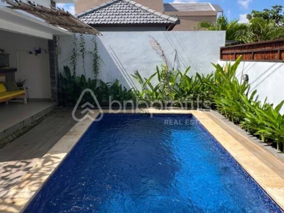 Berawa Beach Gateway: Chic Yearly Rental Villa with Investment Potential