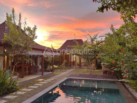 Nature Meets Luxury: Exquisite Seseh Joglo style Yearly rental Villa with Lush Garden