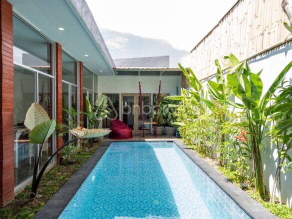 Canggu - Padonan's Pride: A Chic Leasehold Villa Retreat in Bali's Coolest Corner