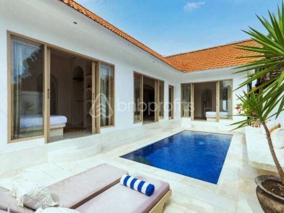 Elegant Escape in Seminyak: Spacious Yearly Rental Villa Close to Bali's Best Beaches