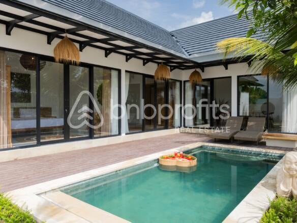 Ubud Villa Gem Furnished 2BR Villa with Enclosed Living Space