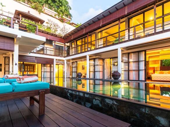 Luxurious Oasis in Jimbaran: Fully Furnished Yearly Rental Villa with Rooftop Terrace and Pool
