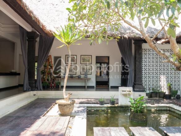Exclusive Leasehold Villa: 3-Bedroom Balinese Gem Minutes from Nyanyi Beach