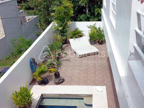 Luxury Living in Bali: Freehold 4-Bed Villa with Rooftop Terrace Ocean Views