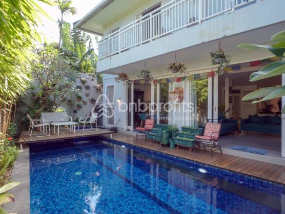 Elegant Sanur Villa: Perfect for Families or Investors