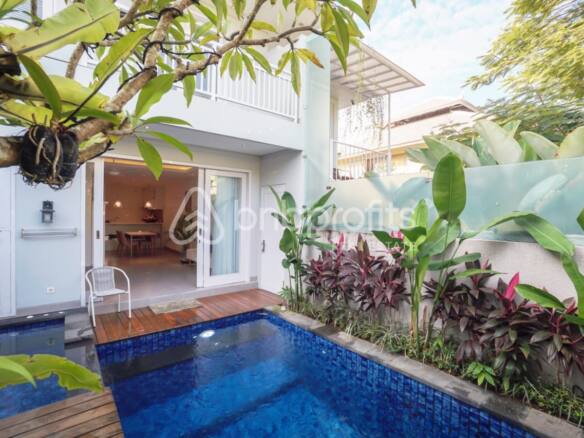 Spacious and Stylish Sanur Villa – Your Tropical Oasis Awaits