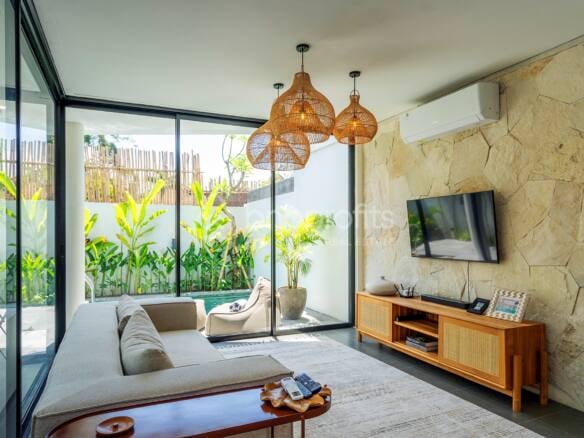 Bali Home for Sale: 1-Bedroom Leasehold Villa in Babakan - Canggu