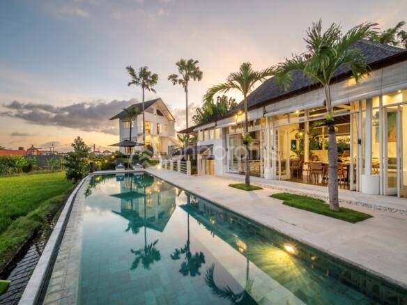 Own a Piece of Paradise: Luxury Leasehold 5-Bed Villa with Rice Field Views in Canggu - Berawa