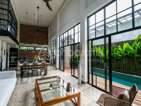 Luxurious Tropical Industrial Villa in Prime Canggu Area: A Tranquil Retreat Close to Canggu Beach