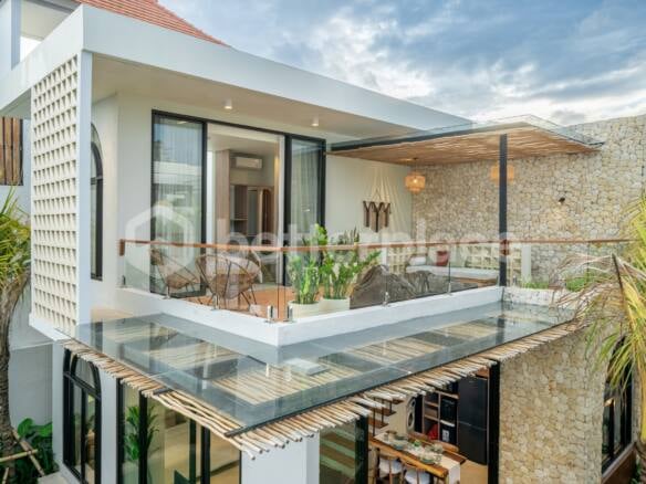 Chic 2 Bedrooms Tropical Mixed with Bohemian Villa Concept in the Heart of Tumbak Bayuh - Pererenan