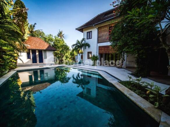 6 Bedroom Villa in Echo Beach, Canggu – Prime Location & Investment Opportunity