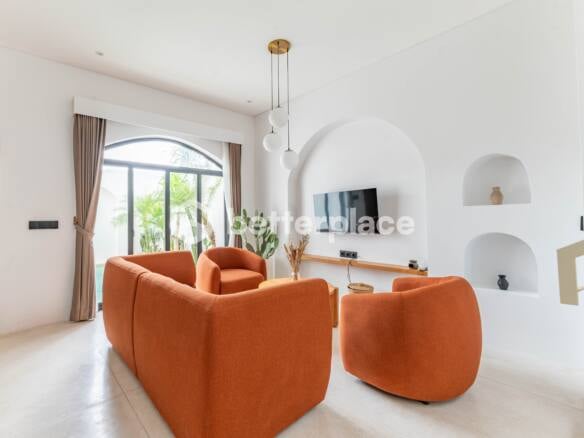 Tropical Modern 2 Bedroom Villa in Prime Location of Tumbak Bayuh