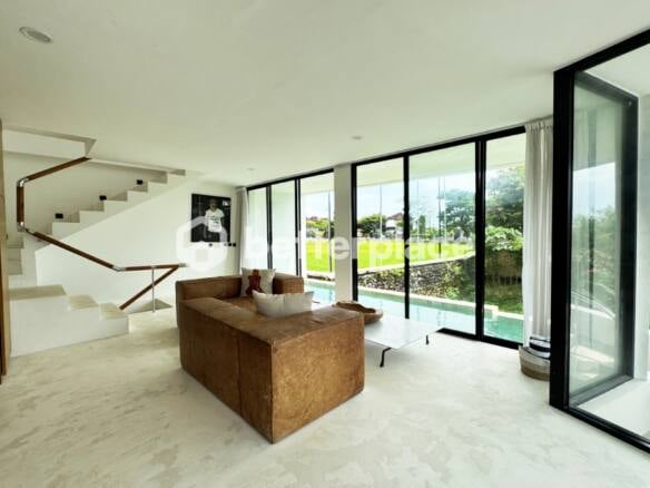 Your Exclusive Yearly Rental Retreat in Bali – Chic and Spacious 3-Bed Villa with Panoramic Views and Premium Amenities